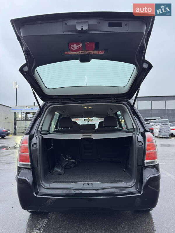 Мінівен Opel Zafira 2007 в Києві