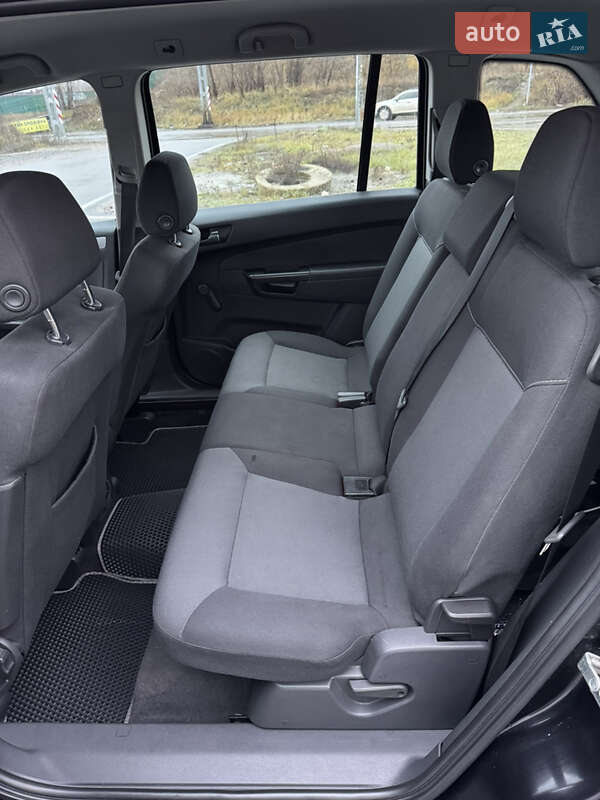 Мінівен Opel Zafira 2007 в Києві