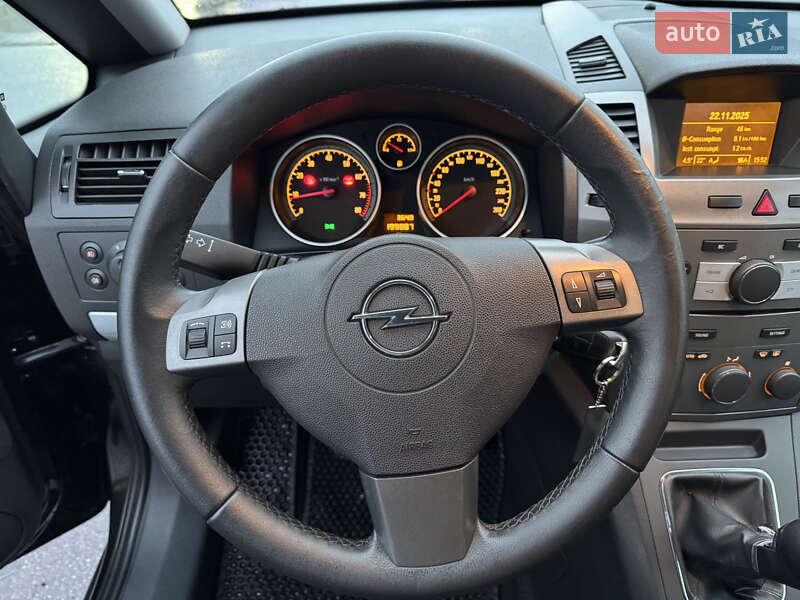 Мінівен Opel Zafira 2007 в Києві