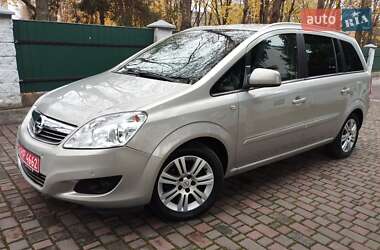 Минивэн Opel Zafira 2010 в Дубно