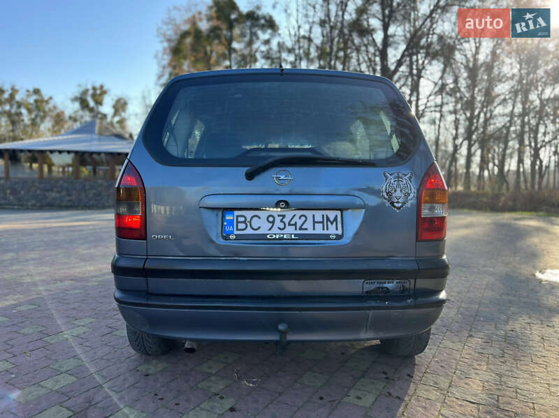 Минивэн Opel Zafira 2000 в Жовкве