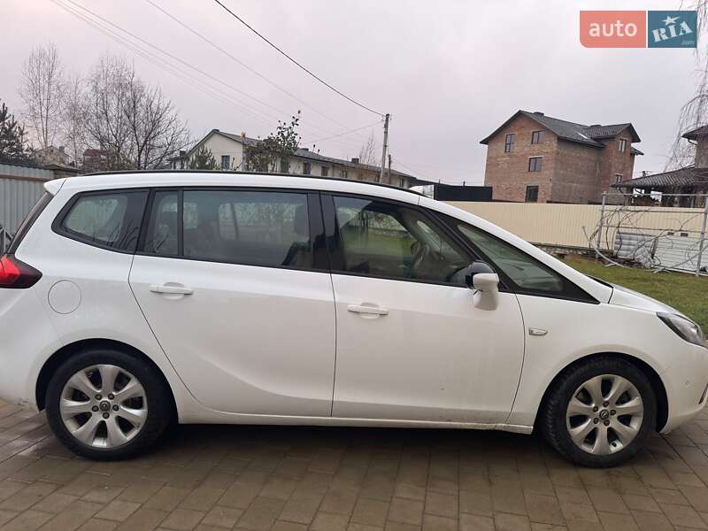 Микровэн Opel Zafira 2016 в Тернополе