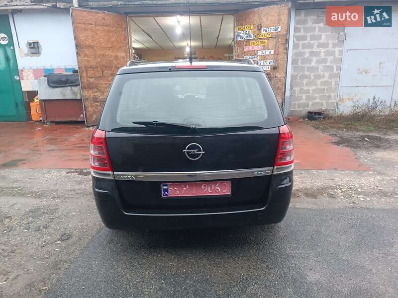 Минивэн Opel Zafira 2010 в Харькове фото 6 Минивэн Opel Zafira 2010 в Харькове