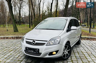 Мінівен Opel Zafira 2013 в Києві