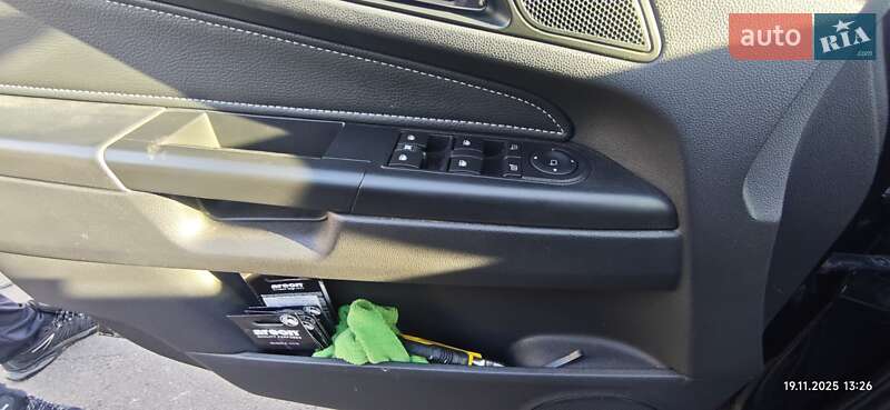 Минивэн Opel Zafira 2009 в Киеве