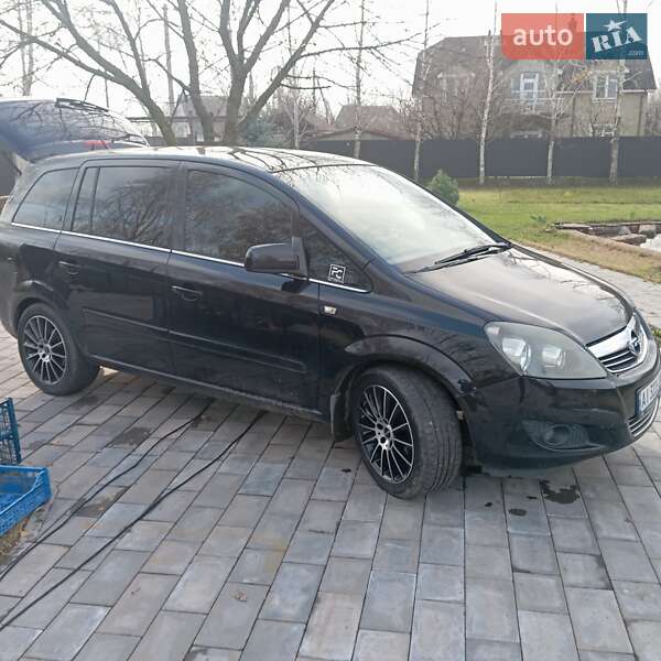 Мінівен Opel Zafira 2010 в Борисполі