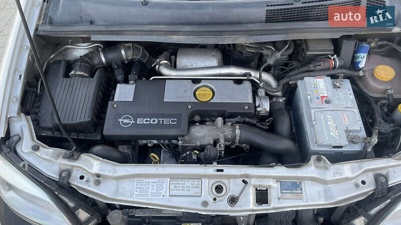 Мінівен Opel Zafira 2003 в Мостиській