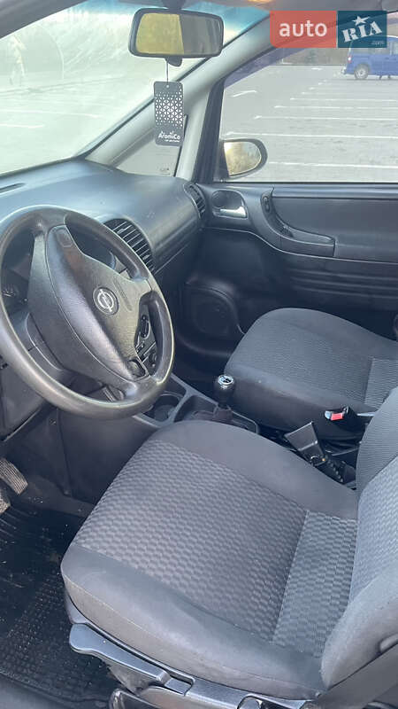 Мінівен Opel Zafira 2003 в Мостиській