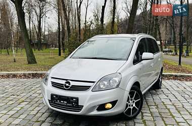 Мінівен Opel Zafira 2013 в Харкові