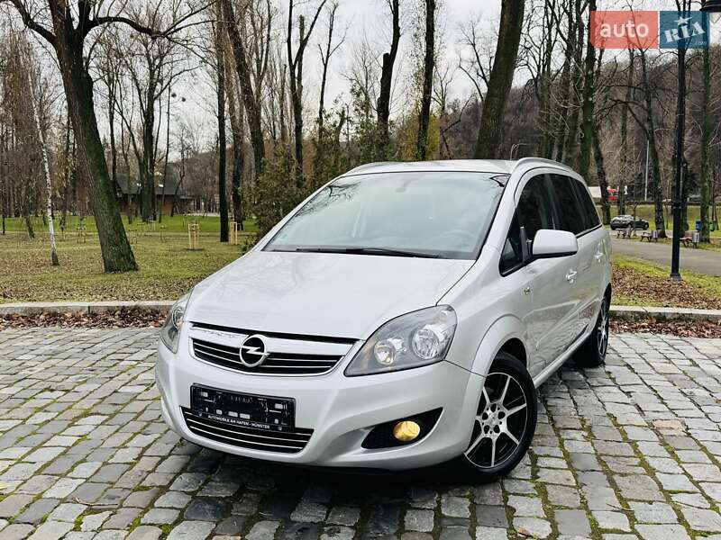 Opel Zafira 2013 Opel Zafira 2013