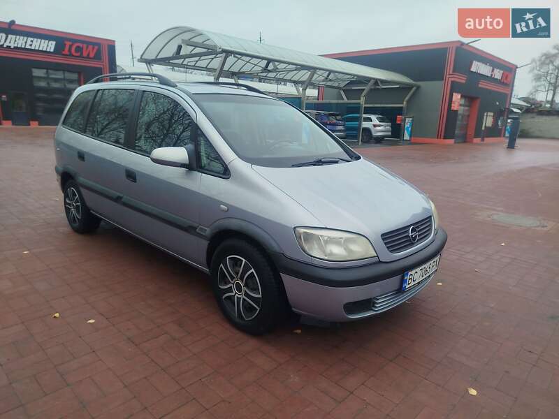 Мінівен Opel Zafira 2001 в Рівному