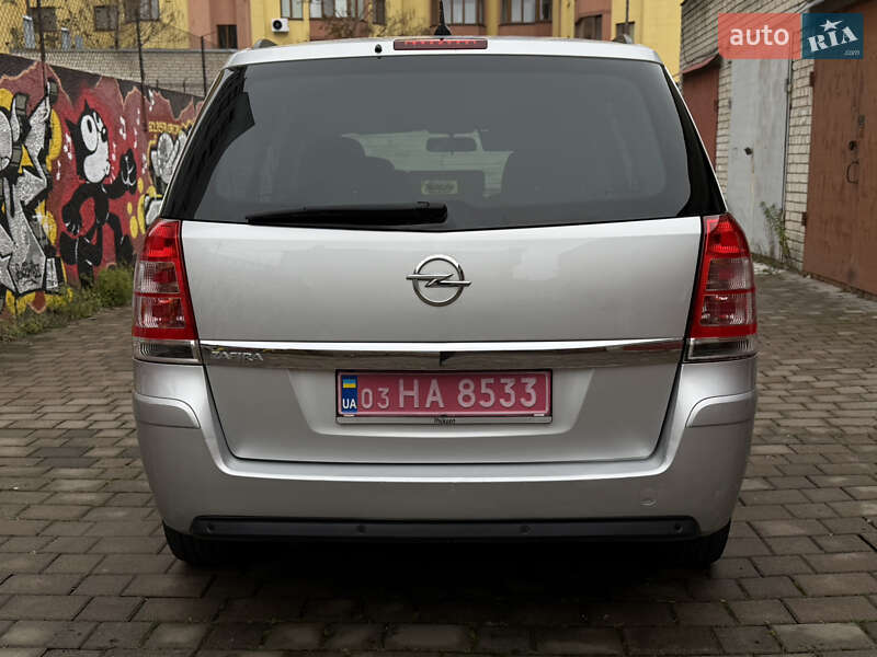 Минивэн Opel Zafira 2014 в Луцке