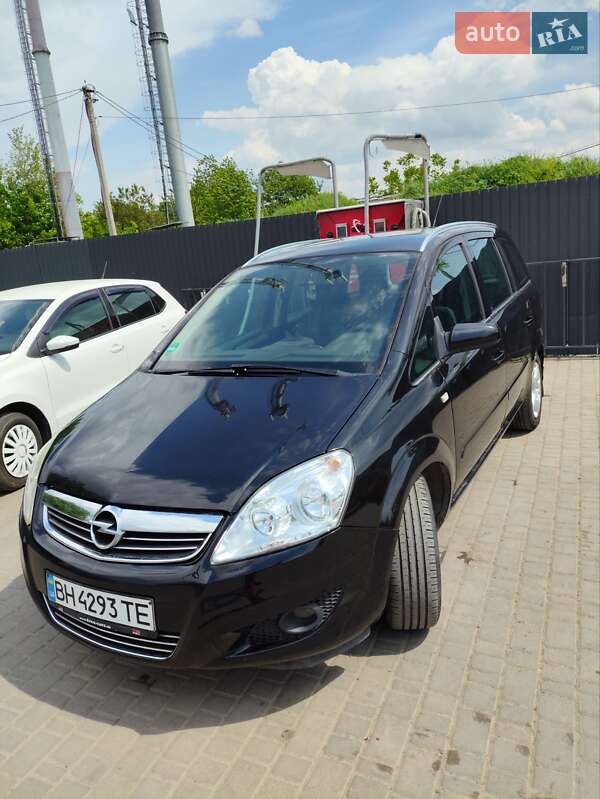 Минивэн Opel Zafira 2008 в Умани
