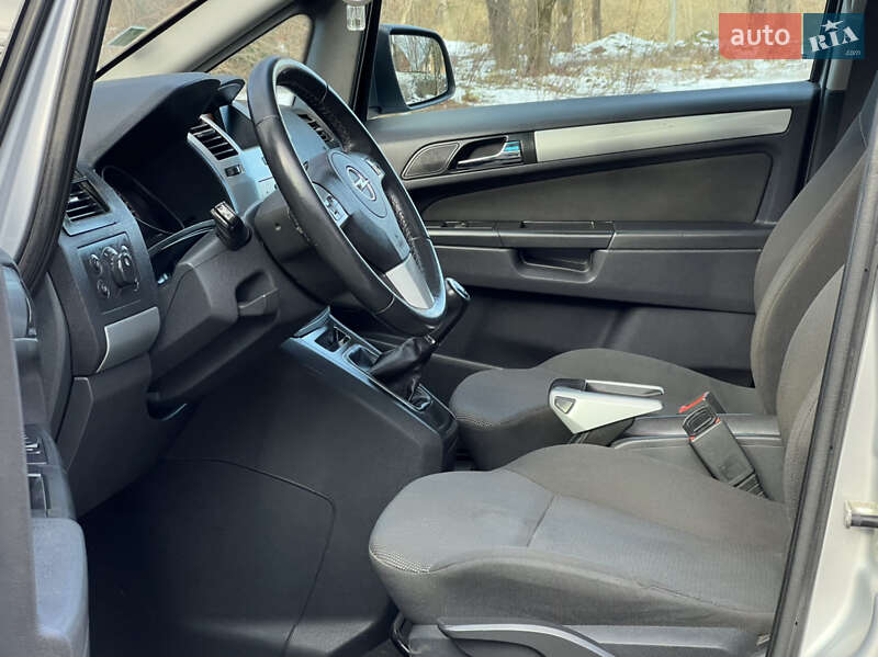Минивэн Opel Zafira 2009 в Трускавце фото 29 Минивэн Opel Zafira 2009 в Трускавце