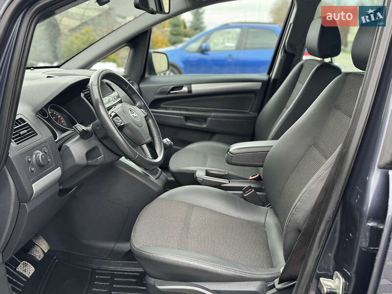 Мінівен Opel Zafira 2011 в Стрию