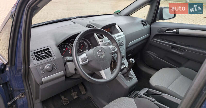Минивэн Opel Zafira 2014 в Луцке