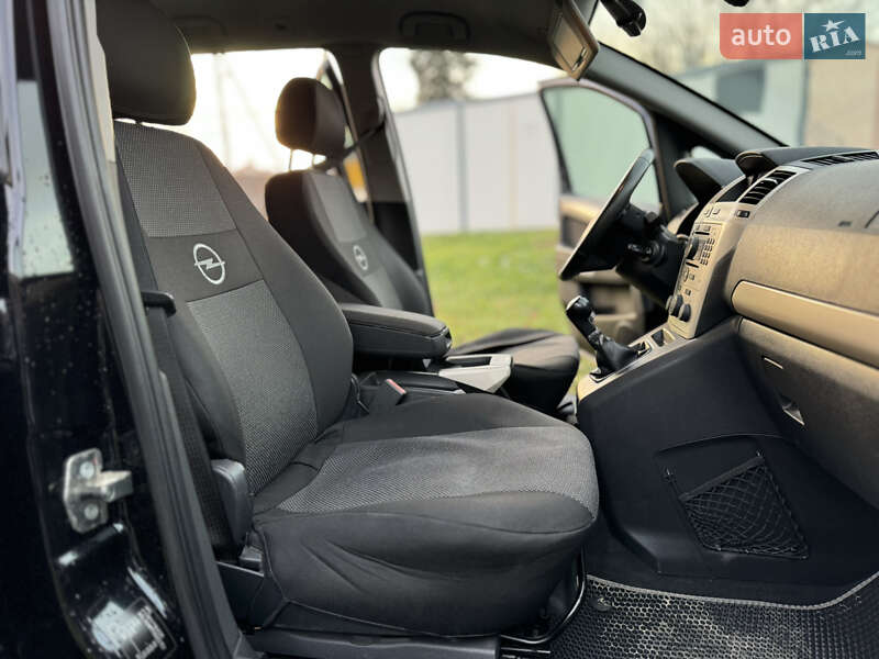 Минивэн Opel Zafira 2008 в Сокирянах