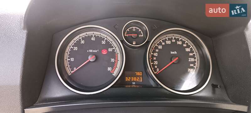 Минивэн Opel Zafira 2007 в Кременчуге фото 6 Минивэн Opel Zafira 2007 в Кременчуге