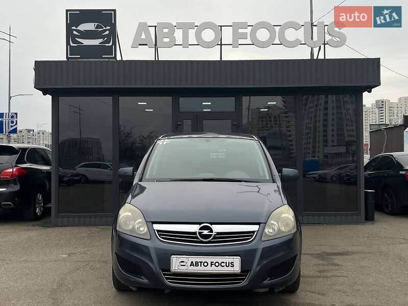 Мінівен Opel Zafira 2010 в Києві