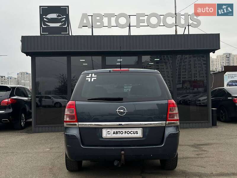 Мінівен Opel Zafira 2010 в Києві