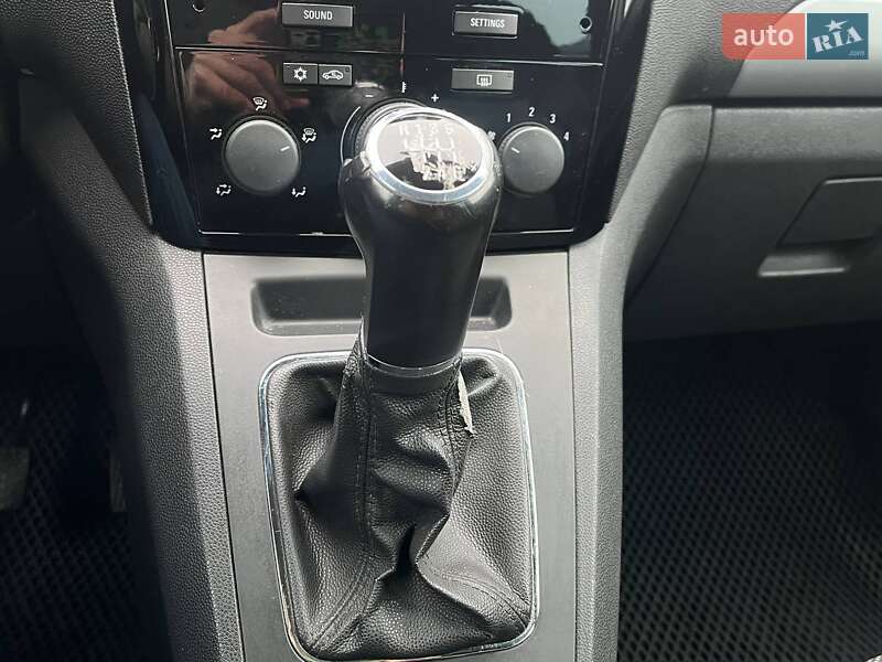 Мінівен Opel Zafira 2010 в Києві