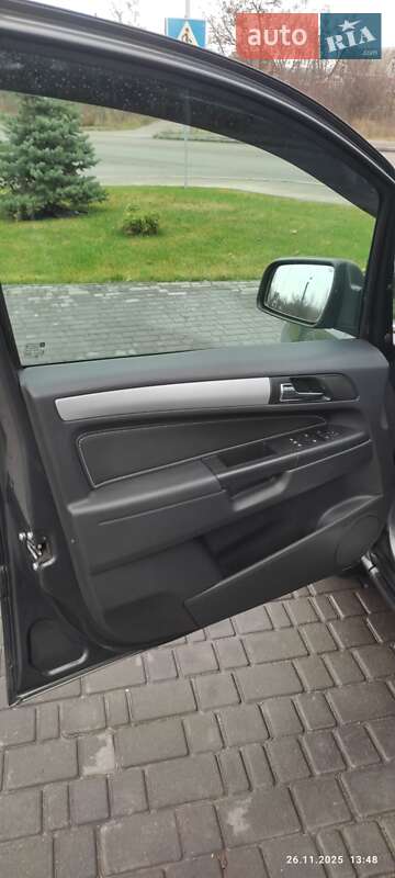 Минивэн Opel Zafira 2011 в Фастове