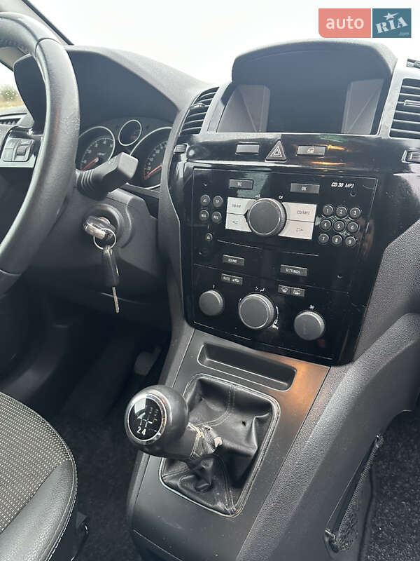 Мінівен Opel Zafira 2009 в Любешові