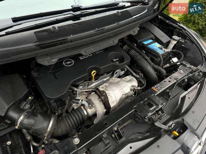 Минивэн Opel Zafira 2017 в Луцке