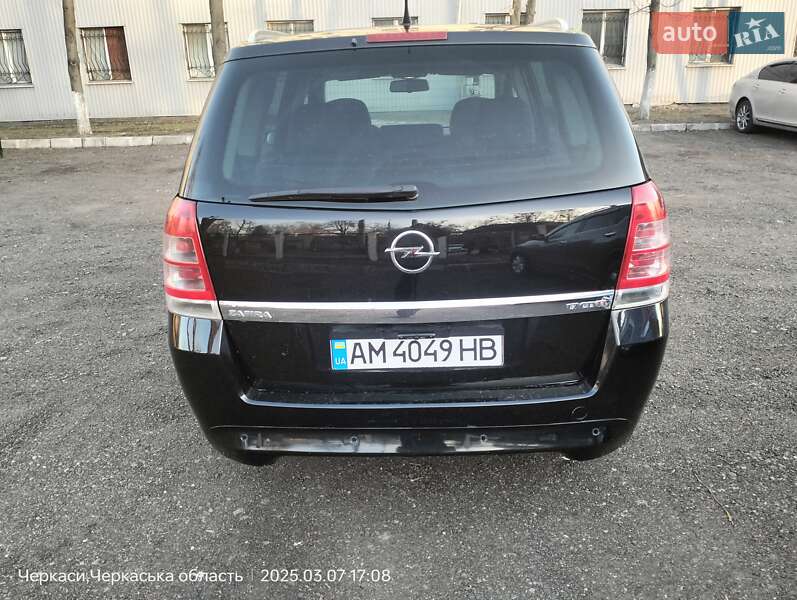 Минивэн Opel Zafira 2008 в Черкассах
