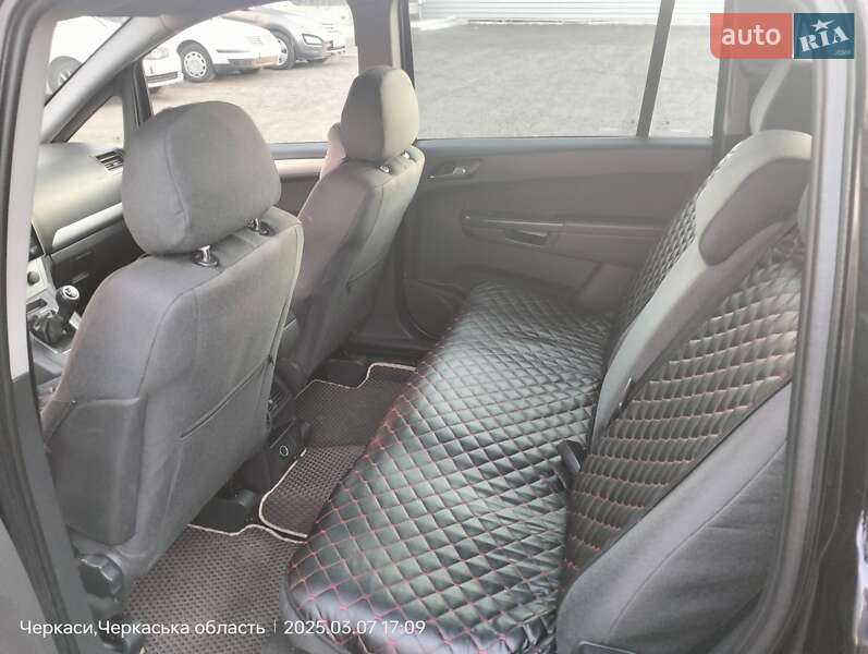 Минивэн Opel Zafira 2008 в Черкассах