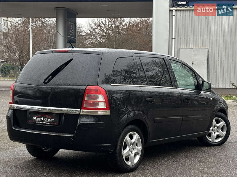 Минивэн Opel Zafira 2011 в Николаеве