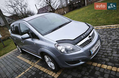 Минивэн Opel Zafira 2010 в Луцке
