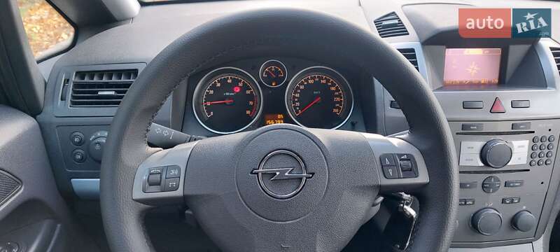 Минивэн Opel Zafira 2008 в Белой Церкви