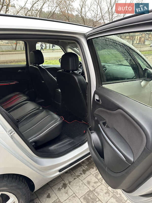 Мінівен Opel Zafira 2013 в Львові
