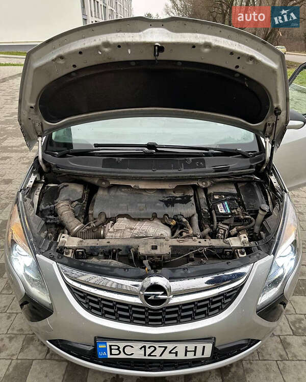 Мінівен Opel Zafira 2013 в Львові