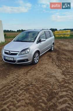 Минивэн Opel Zafira 2007 в Новояворовске