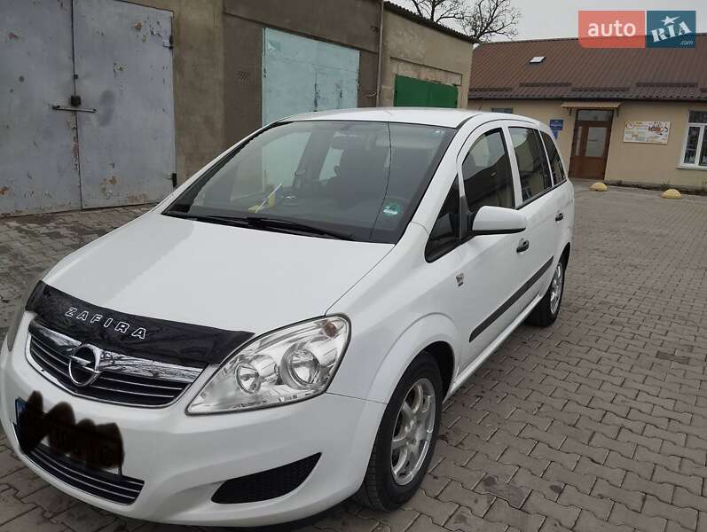 Минивэн Opel Zafira 2009 в Баре фото 4 Минивэн Opel Zafira 2009 в Баре