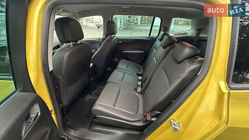 Мінівен Opel Zafira 2018 в Житомирі