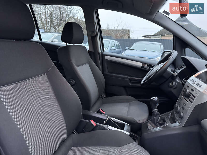 Мінівен Opel Zafira 2010 в Звенигородці