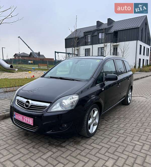 Opel Zafira 2010 Opel Zafira 2010