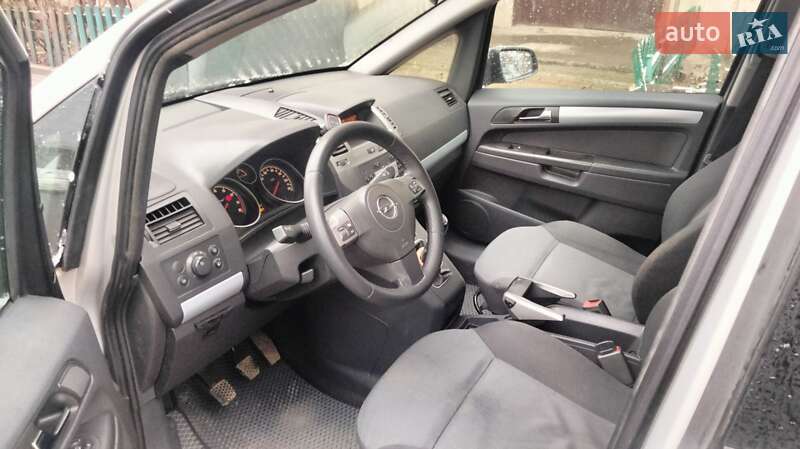 Минивэн Opel Zafira 2007 в Ивано-Франковске фото 12 Минивэн Opel Zafira 2007 в Ивано-Франковске