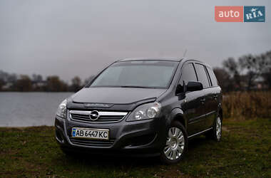 Мінівен Opel Zafira 2011 в Тульчині