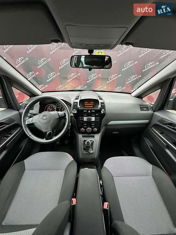 Мінівен Opel Zafira 2011 в Сумах