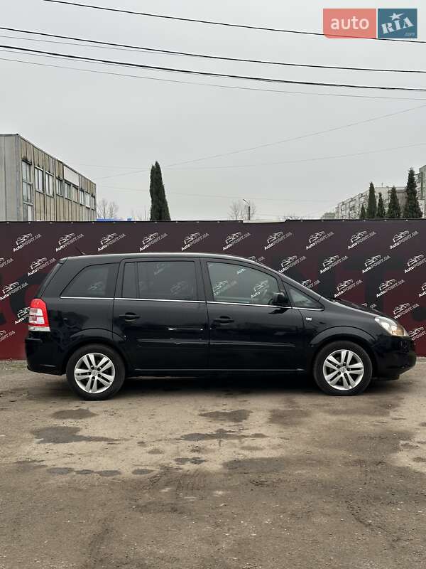 Мінівен Opel Zafira 2011 в Сумах