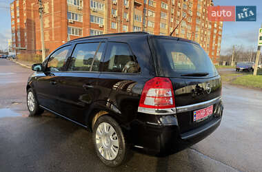 Минивэн Opel Zafira 2010 в Борисполе