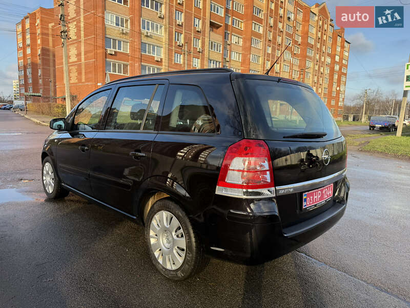 Минивэн Opel Zafira 2010 в Борисполе