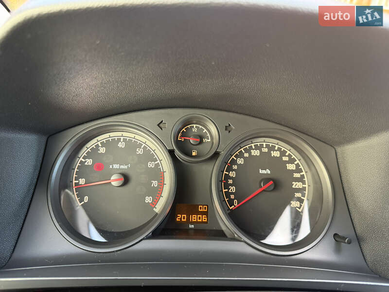 Минивэн Opel Zafira 2010 в Борисполе