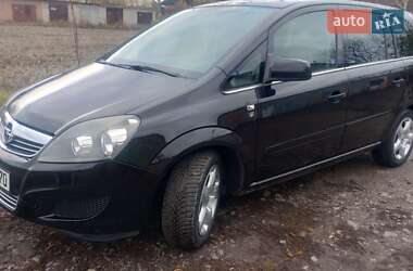 Минивэн Opel Zafira 2010 в Умани