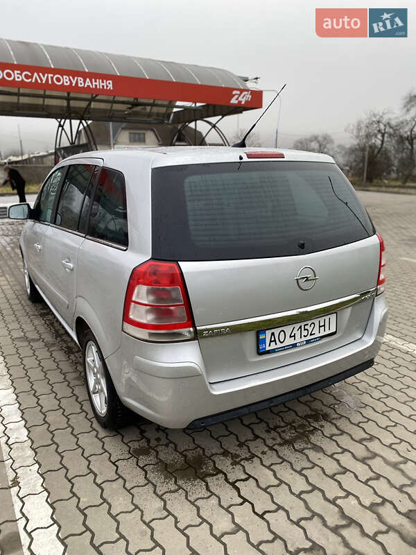 Минивэн Opel Zafira 2010 в Ужгороде фото 7 Минивэн Opel Zafira 2010 в Ужгороде