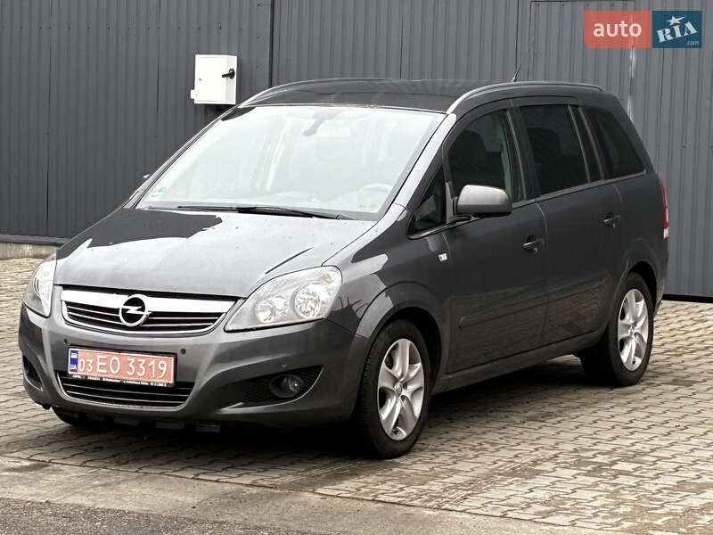 Opel Zafira 2011